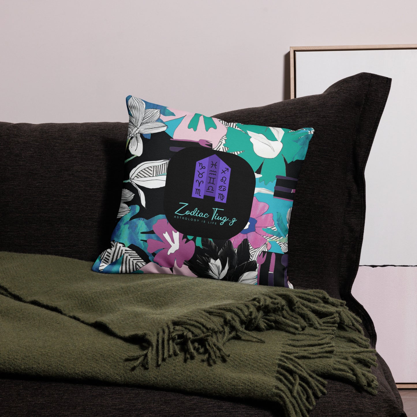 Z.T. LOGO Floral Premium Pillow
